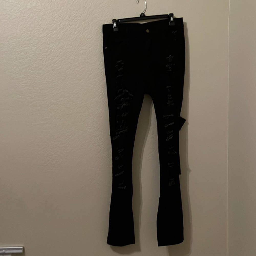 Black ripped up skinny jeans